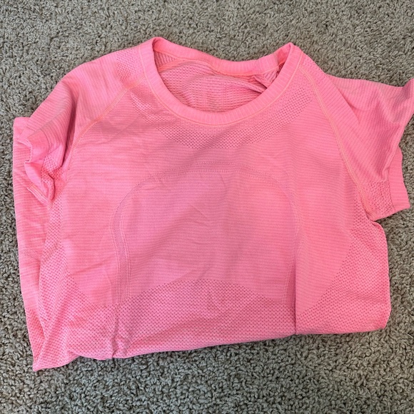 Lululemon swiftly tech top - Picture 1 of 3